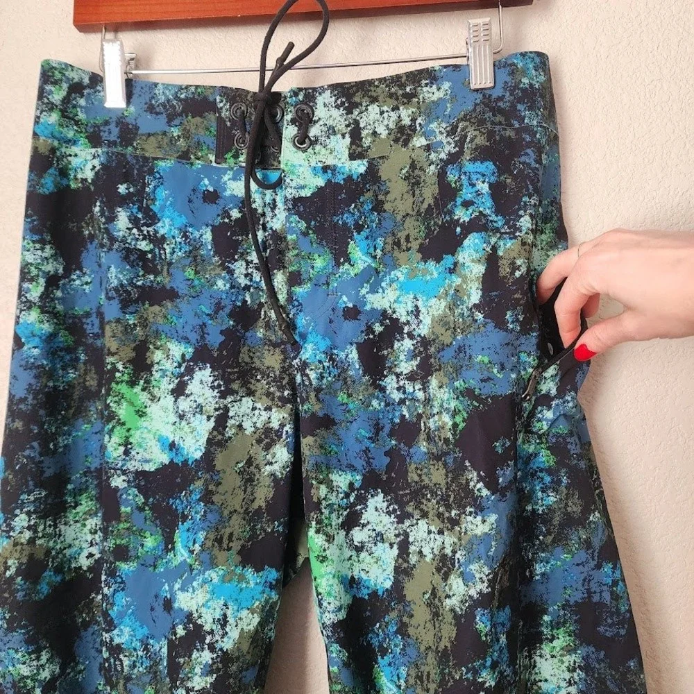 LULULEMON El Current Board Shorts Surf‎ Swim Trunks Print 34